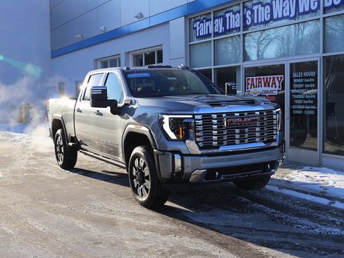 Used 2024 GMC Sierra 2500 Denali w/ Denali Reserve Package image 2