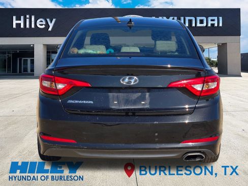 Used 2017 Hyundai Sonata SE w/ Cargo Package FWD image 6