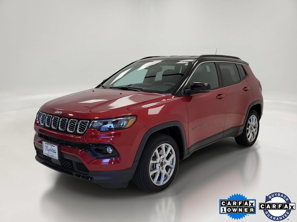Used 2025 Jeep Compass Limited AWD/4WD image 1
