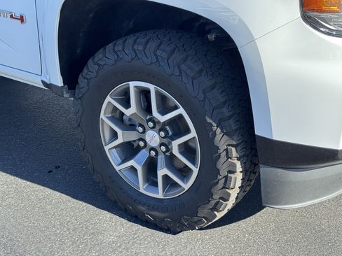 Certified 2022 GMC Canyon AT4 w/ Trailering Package image 6