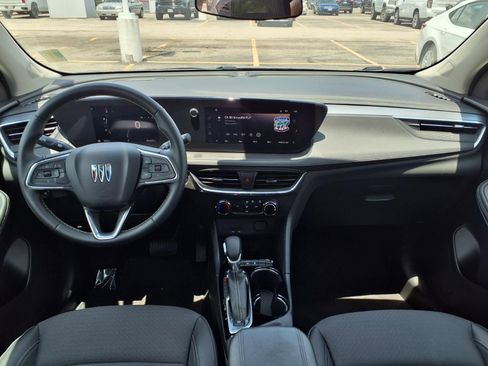 Used 2025 Buick Encore GX Preferred FWD image 3