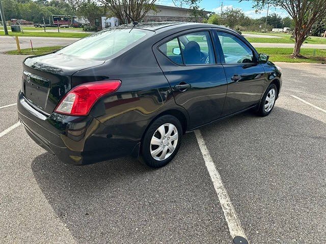 Used 2016 Nissan Versa S FWD image 6