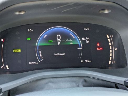 Used 2025 Toyota Camry LE image 19