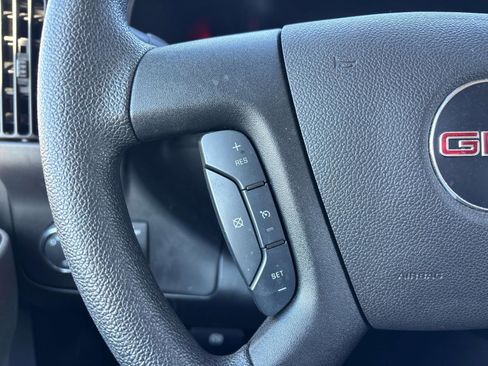 Used 2024 GMC Savana 2500 Work Van w/ Driver Convenience Package image 15
