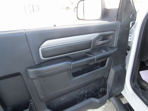 Used 2022 RAM 5500 Tradesman image 16