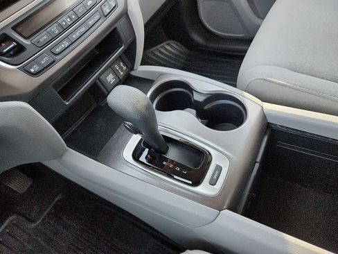 Used 2018 Honda Pilot EX image 25