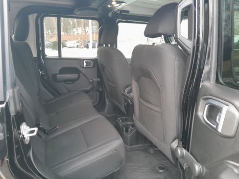 Used 2022 Jeep Gladiator Sport image 32