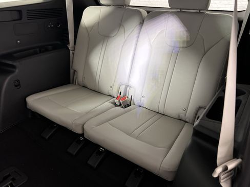 New 2026 Kia Sorento S image 24