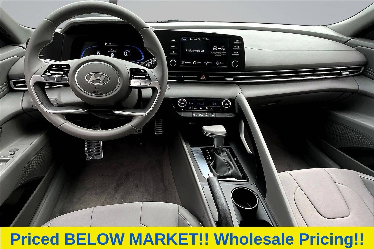 Used 2026 Hyundai Elantra Sport FWD image 12