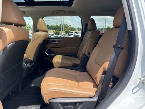 Used 2025 INFINITI QX80 Luxe AWD/4WD image 16