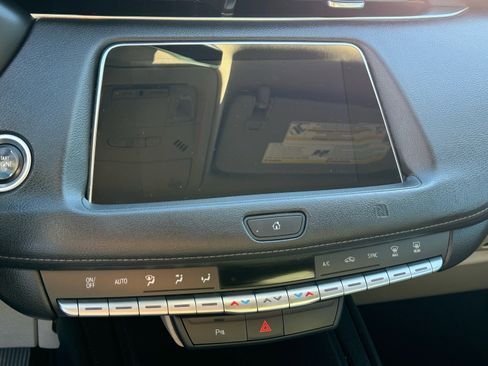 Used 2019 Cadillac XT4 Luxury image 7