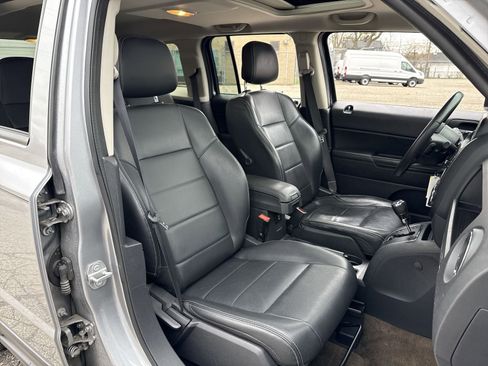 Used 2017 Jeep Patriot High Altitude FWD image 27
