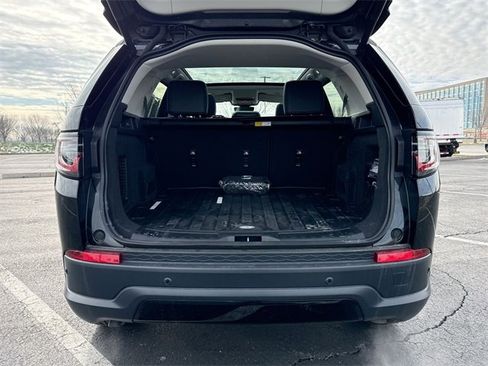 Used 2023 Land Rover Discovery Sport S image 24