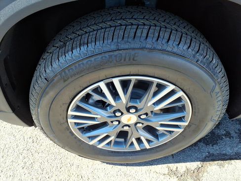 New 2026 Chevrolet Traverse LT w/ Driver Confidence Package image 8