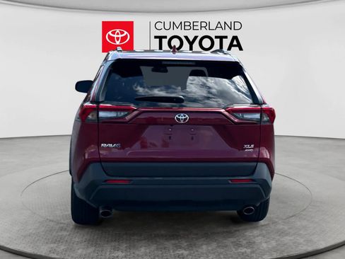 Used 2025 Toyota RAV4 XLE AWD/4WD image 4