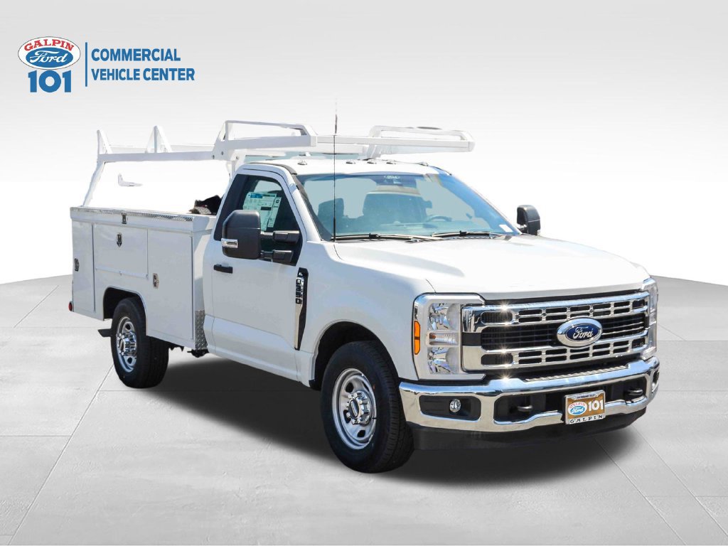 New 2025 Ford F350 XL w/ XL Chrome Package RWD image 3