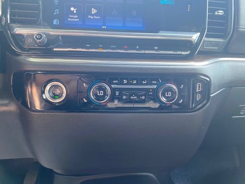 Used 2023 Chevrolet Silverado 1500 LT AWD/4WD image 19