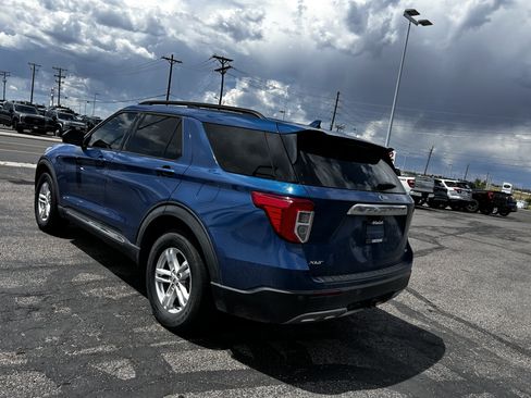 Used 2020 Ford Explorer XLT w/ Equipment Group 202A AWD/4WD image 3
