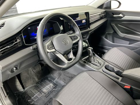 Used 2025 Volkswagen Jetta S FWD image 9