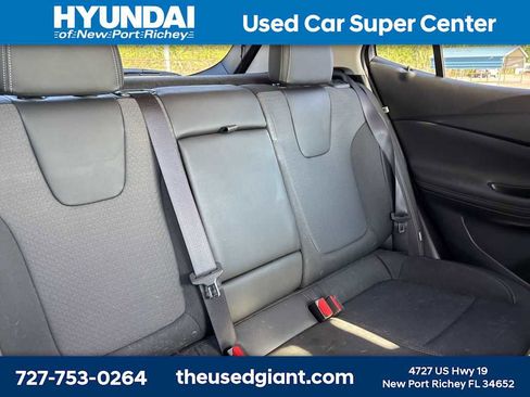 Used 2025 Buick Encore GX Preferred w/ Comfort Package image 8