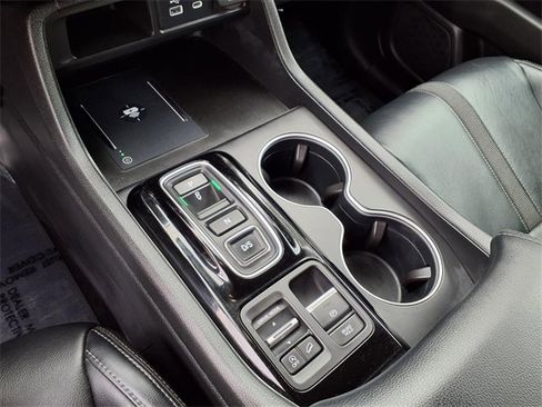 Used 2023 Honda Pilot Touring image 23