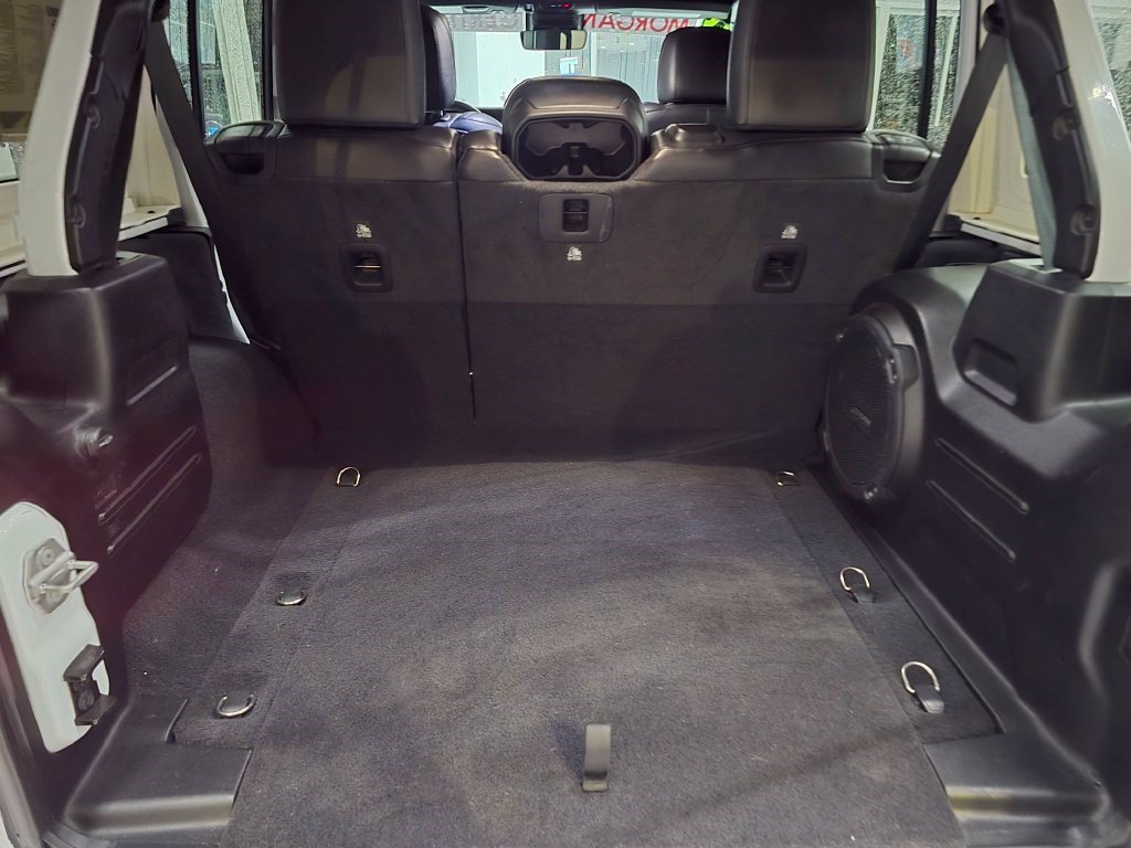 Used 2021 Jeep Wrangler Unlimited Sahara AWD/4WD image 44