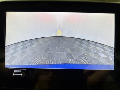 Used 2019 Chevrolet Equinox LT w/ Sun & Navigation Package FWD image 15