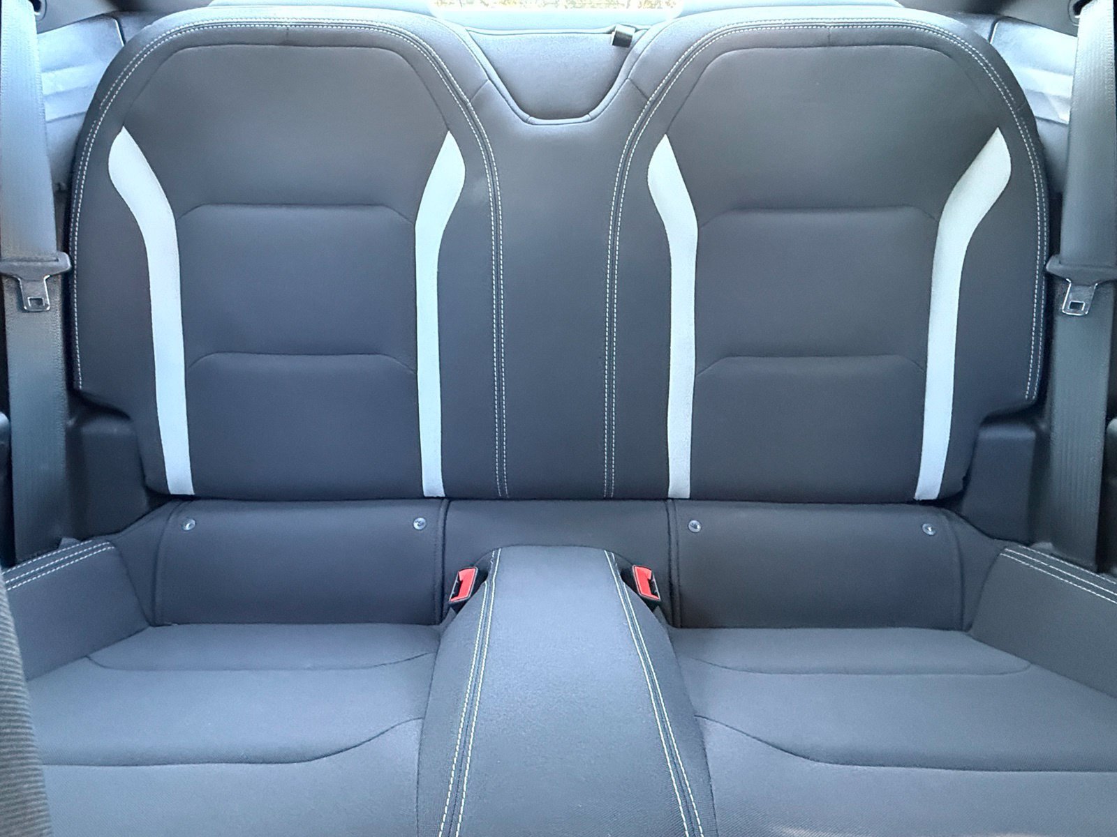 Used 2018 Chevrolet Camaro SS RWD image 37