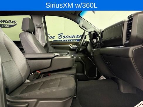 Used 2024 Chevrolet Silverado 1500 LT w/ Protection Package AWD/4WD image 17