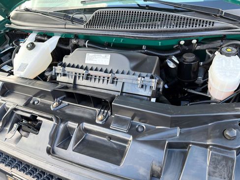 Used 2023 Chevrolet Express 3500 w/ Driver Convenience Package image 28