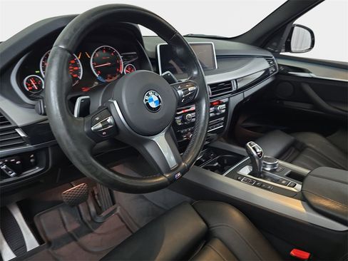 Used 2017 BMW X5 xDrive35d image 19