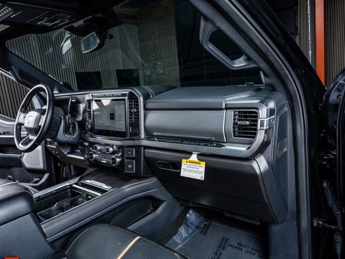 Used 2024 Ford F350 Platinum image 17