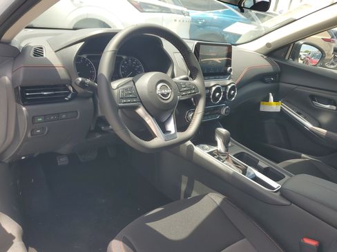 Used 2025 Nissan Sentra SR w/ Midnight Edition FWD image 7