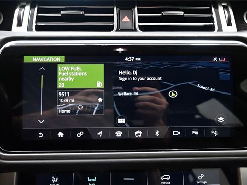 Used 2020 Land Rover Range Rover HSE AWD/4WD image 25