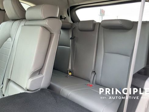 Used 2021 Toyota Highlander XLE image 34