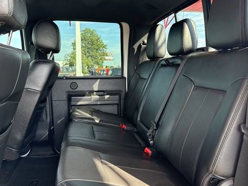 Used 2015 Ford F250 Lariat w/ FX4 Off-Road Package image 21