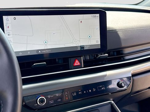 Used 2025 Kia Carnival SX Prestige FWD image 10