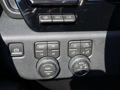 New 2026 Chevrolet Silverado 2500 ZR2 w/ ZR2 Bison Edition AWD/4WD image 9