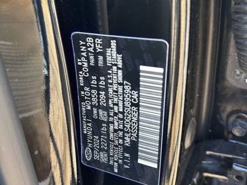 Certified 2025 Hyundai Elantra SEL w/ Cargo Package image 32