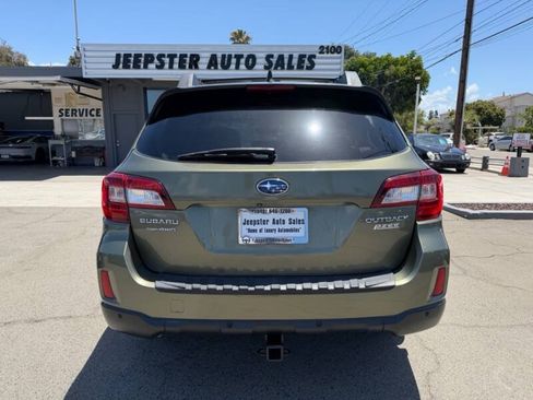 Used 2017 Subaru Outback 2.5i Limited AWD/4WD image 6