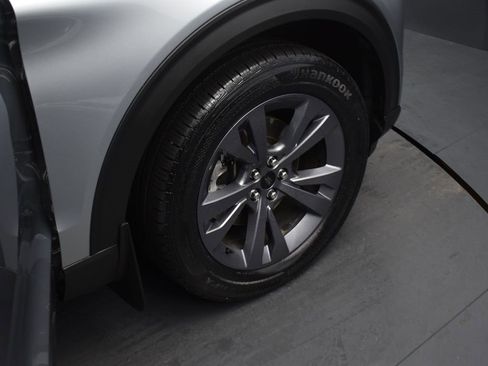 Used 2022 Ford Explorer XLT w/ Equipment Group 202A image 15