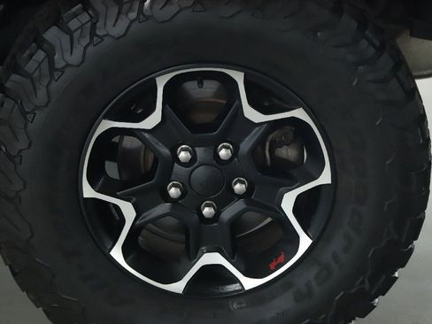Used 2020 Jeep Wrangler Unlimited Rubicon w/ Quick Order Package 28Y Recon AWD/4WD image 39