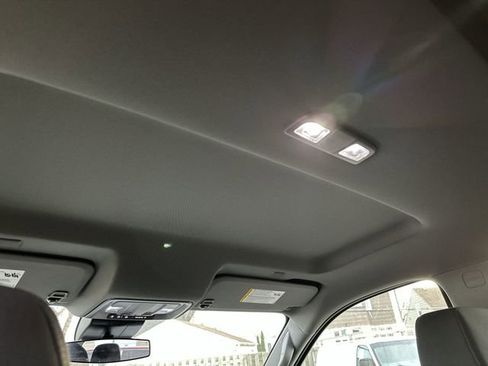 New 2026 GMC Sierra 1500 Elevation image 18