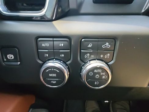 Used 2026 GMC Sierra 1500 Denali Ultimate AWD/4WD image 11