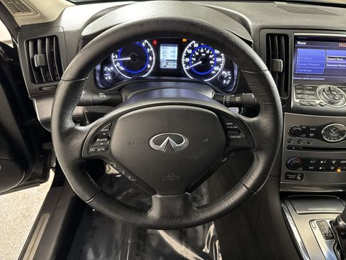 Used 2011 INFINITI G37 x Coupe w/ Premium Pkg image 17