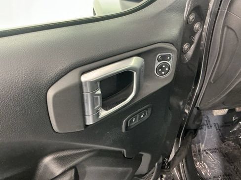 Used 2020 Jeep Wrangler Unlimited Sport S AWD/4WD image 13