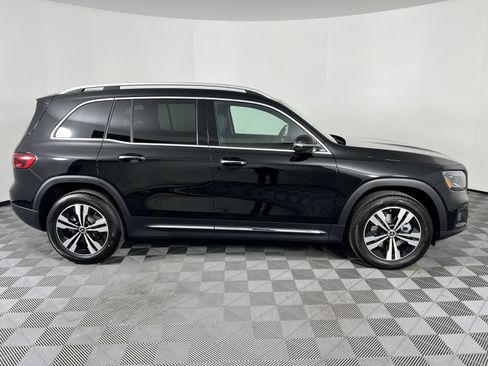New 2025 Mercedes-Benz GLB 250 image 15