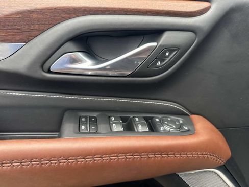 Used 2024 GMC Yukon Denali Ultimate w/ LPO, Floor Liner Package AWD/4WD image 23