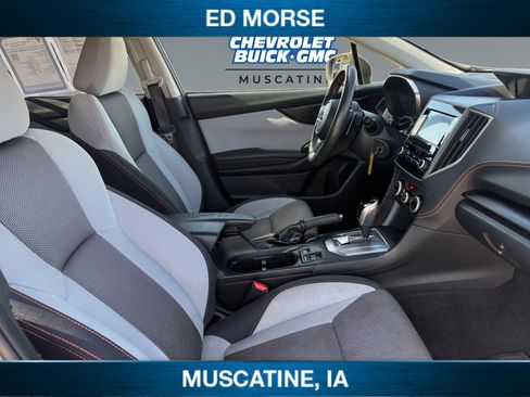 Used 2022 Subaru Crosstrek 2.0i Premium AWD/4WD image 16