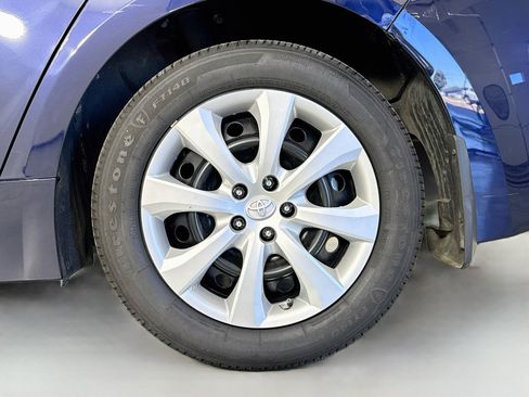 Certified 2025 Toyota Corolla LE FWD image 30